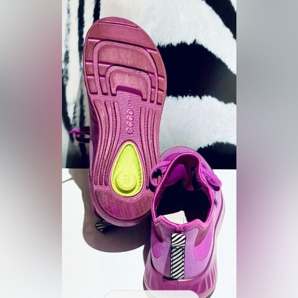 ECCO Bright Cerise Purple Neoprene Sneakers - Picture 5 of 8